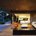 Mandeville Canyon Residence / Griffin Enright Architects Mandeville Canyon Residence / Griffin Enright Architects © Tim Street-Porter