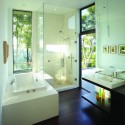 Mandeville Canyon Residence / Griffin Enright Architects Mandeville Canyon Residence / Griffin Enright Architects © Tim Street-Porter