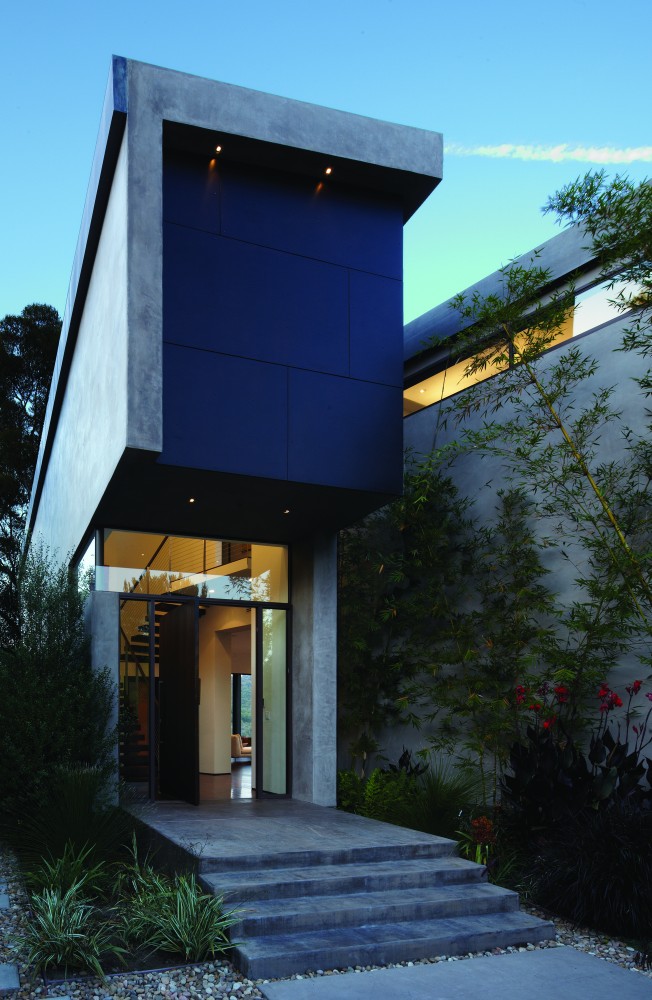 Mandeville Canyon Residence / Griffin Enright Architects