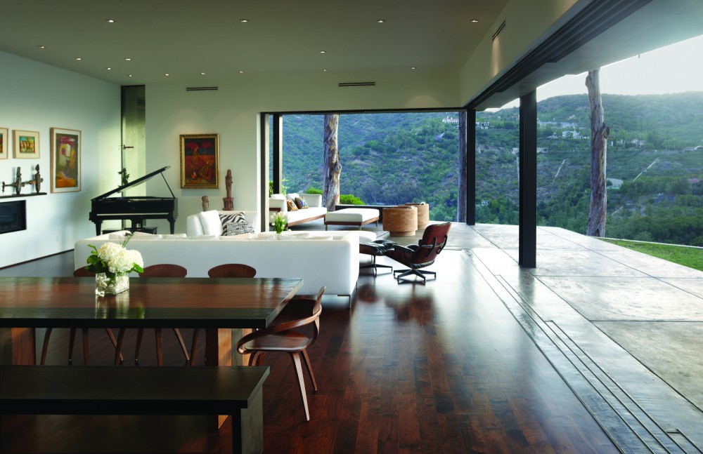 Mandeville Canyon Residence / Griffin Enright Architects