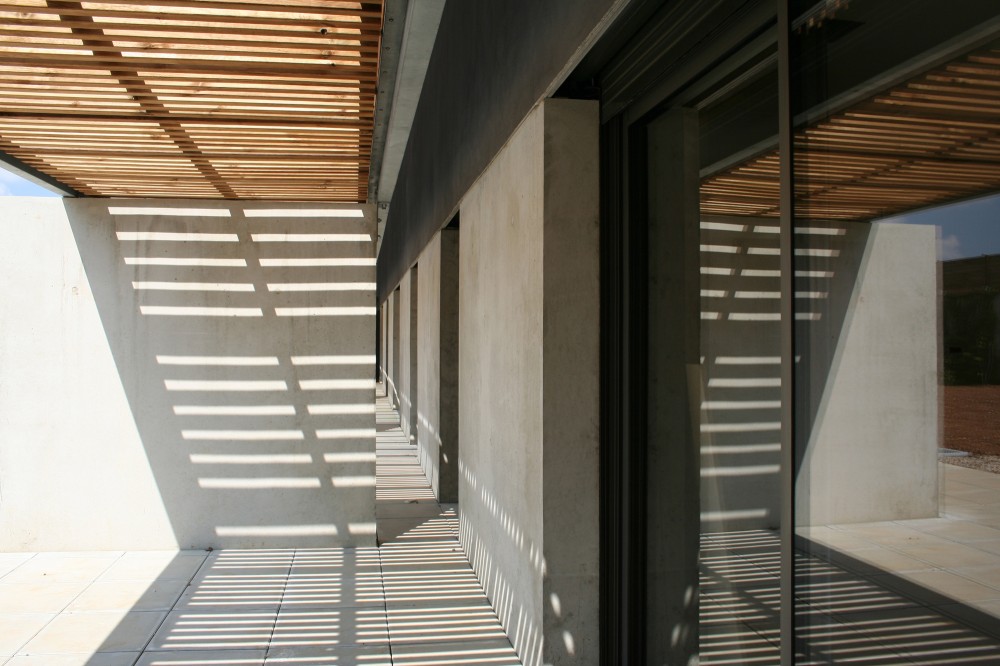 Daycare Center for Disabled Children / Atelier d’Architecture Laurent Tournié