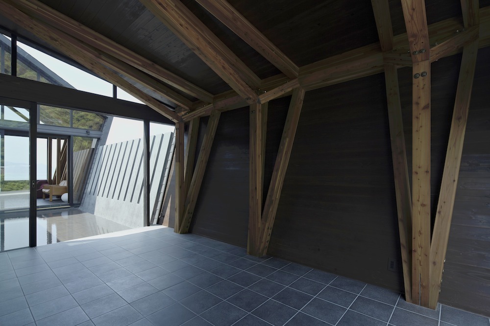 Villa SSK / Takeshi Hirobe Architects