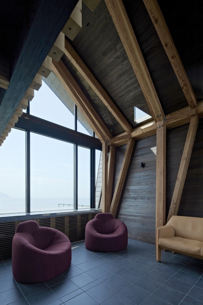 Villa SSK / Takeshi Hirobe Architects