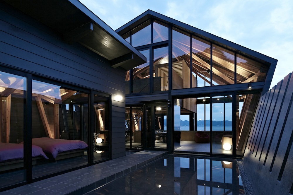 Villa SSK / Takeshi Hirobe Architects