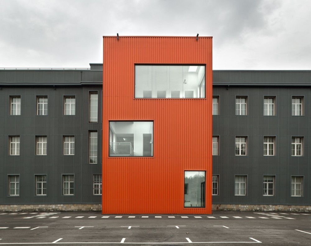 Renovation and Extension of ArcelorMittal’s / [baragaño]