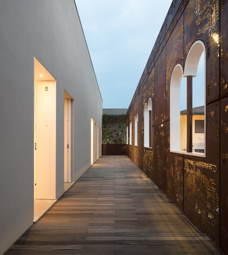 Corten Apartments / 3ndy Studio