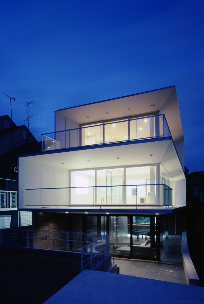 4 Colors / Kochi Architect’s Studio