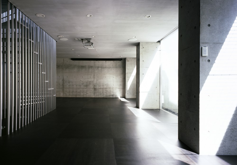 4 Colors / Kochi Architect’s Studio