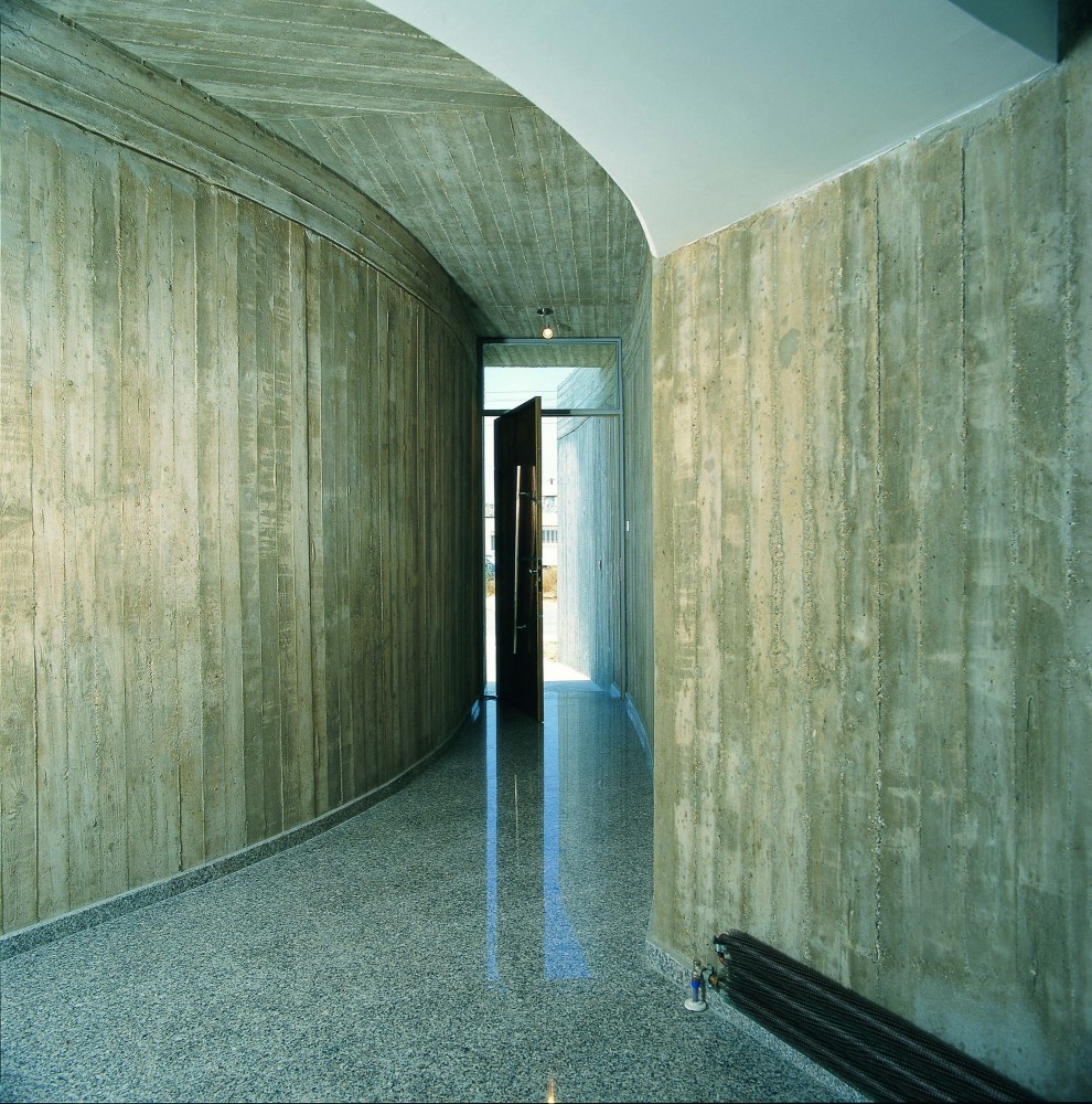 Maria’s Residence / Vardastudio Architects & Designers