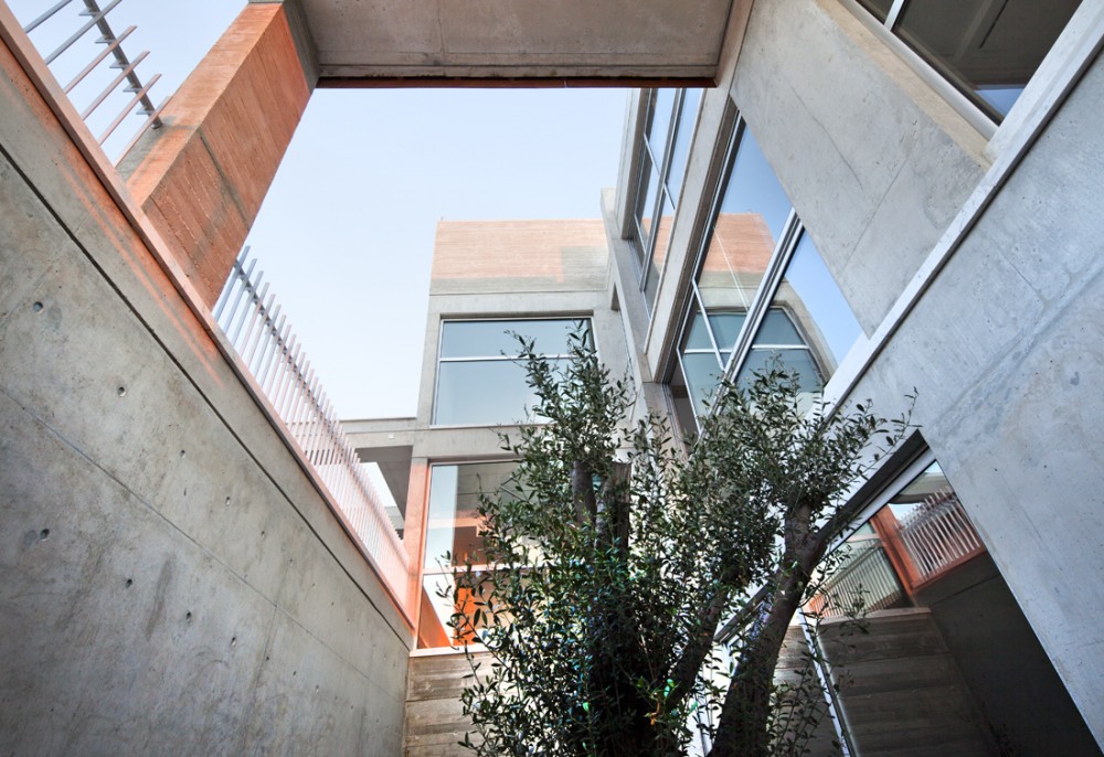 Peter’s House / Vardastudio Architects & Designers