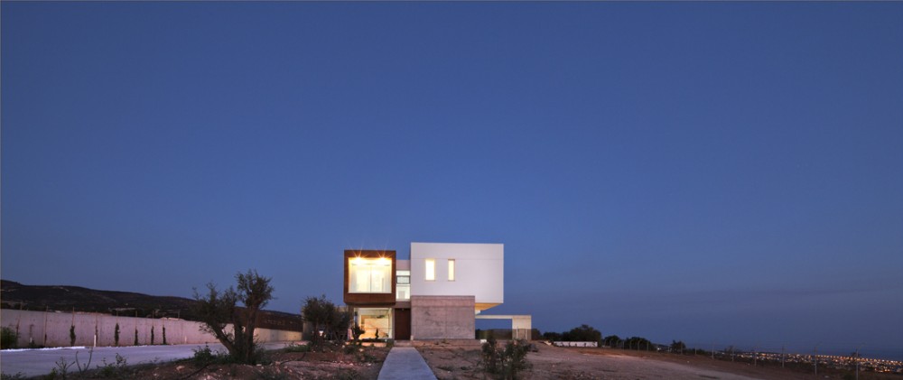 Peter’s House / Vardastudio Architects & Designers