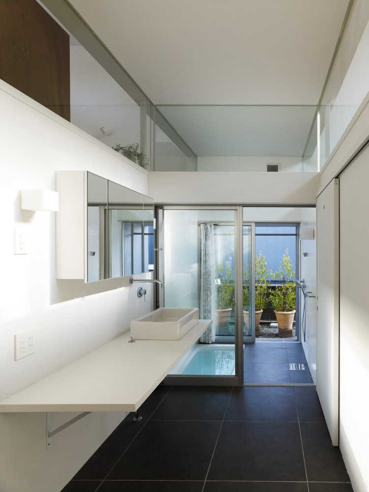 Amida House / Kochi Architect’s Studio