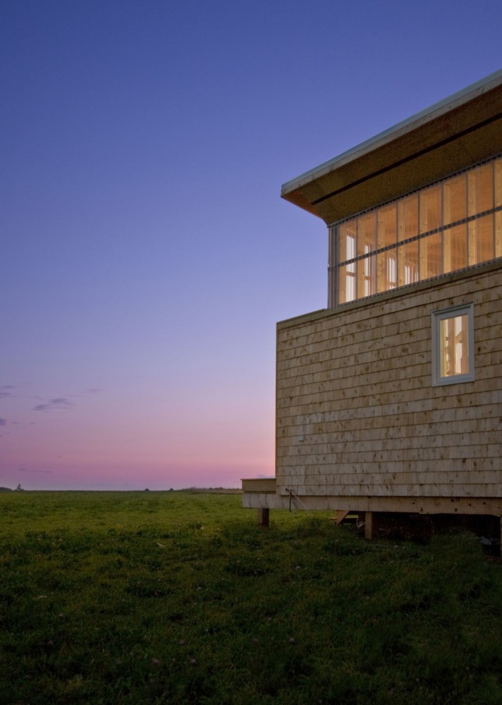 Camp at Cabot Beach / Studio North