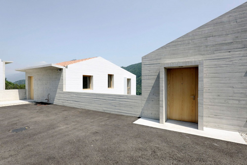 5 Houses in Barbengo / Studio Meyer e Piattini