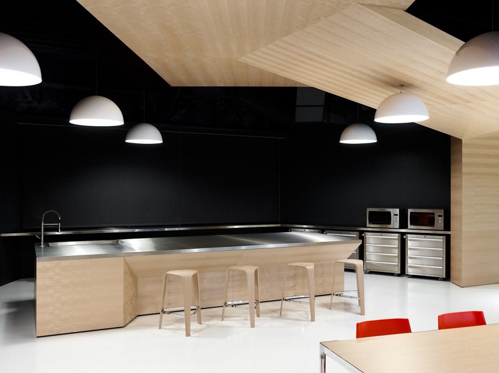 Techshed / Garcia Tamjidi Architecture Design