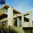 Casa El Pangue / Elton+Leniz Arquitectos Asociados Casa El Pangue / Elton+Leniz Arquitectos Asociados © Natalia Vial