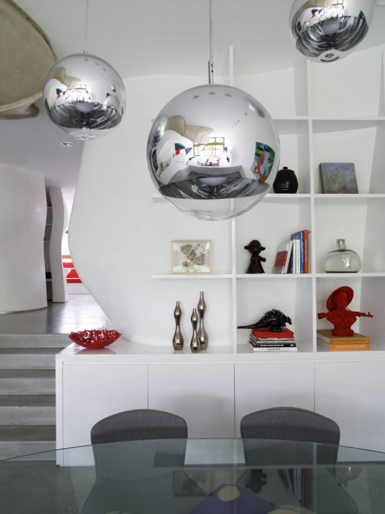 Bloom House / Greg Lynn