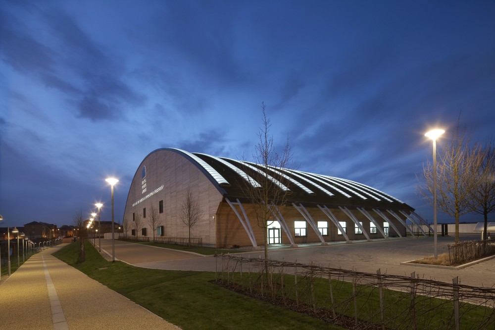 Royal Opera House Production Workshop / Nicholas Hare Architects
