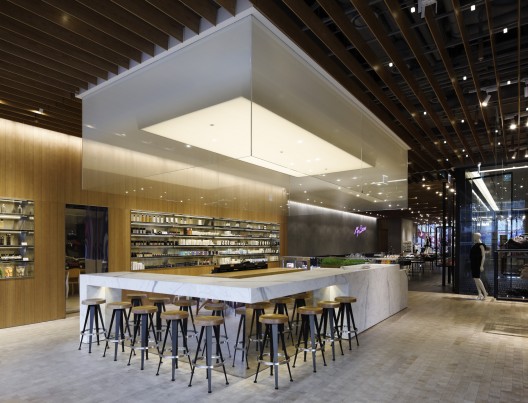 © Nacasa & Partners