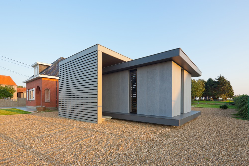 Low Energy Timber House / AST 77 Architecten
