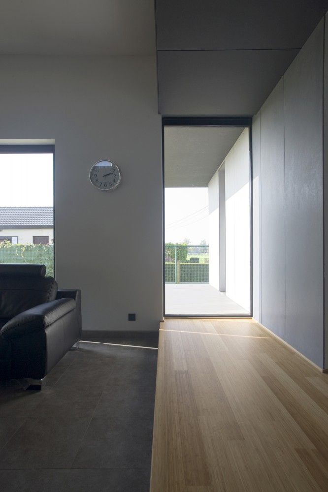 Low Energy Timber House / AST 77 Architecten