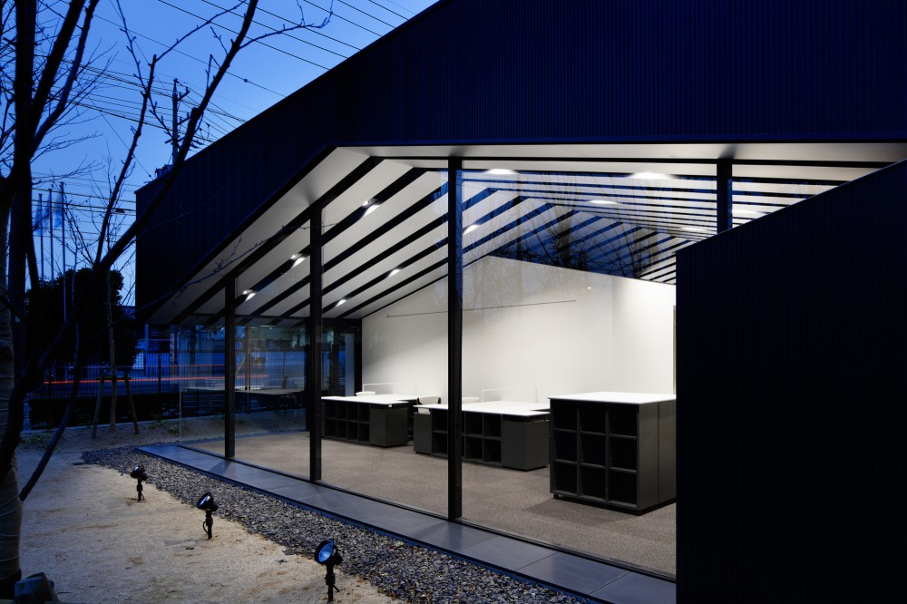 Office in Forest / SUGAWARADAISUKE