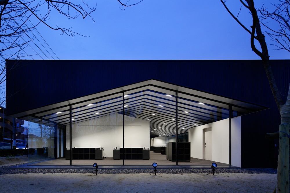 Office in Forest / SUGAWARADAISUKE