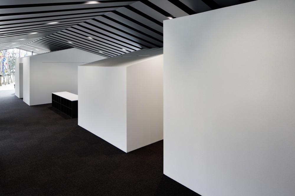 Office in Forest / SUGAWARADAISUKE