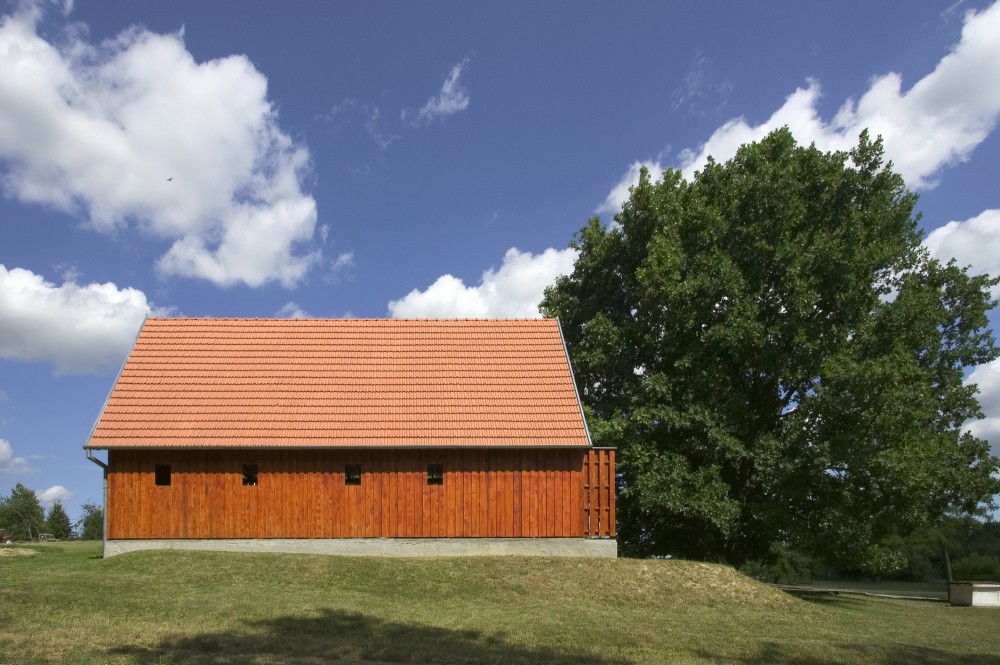Franciscan Chapel / SAGRA