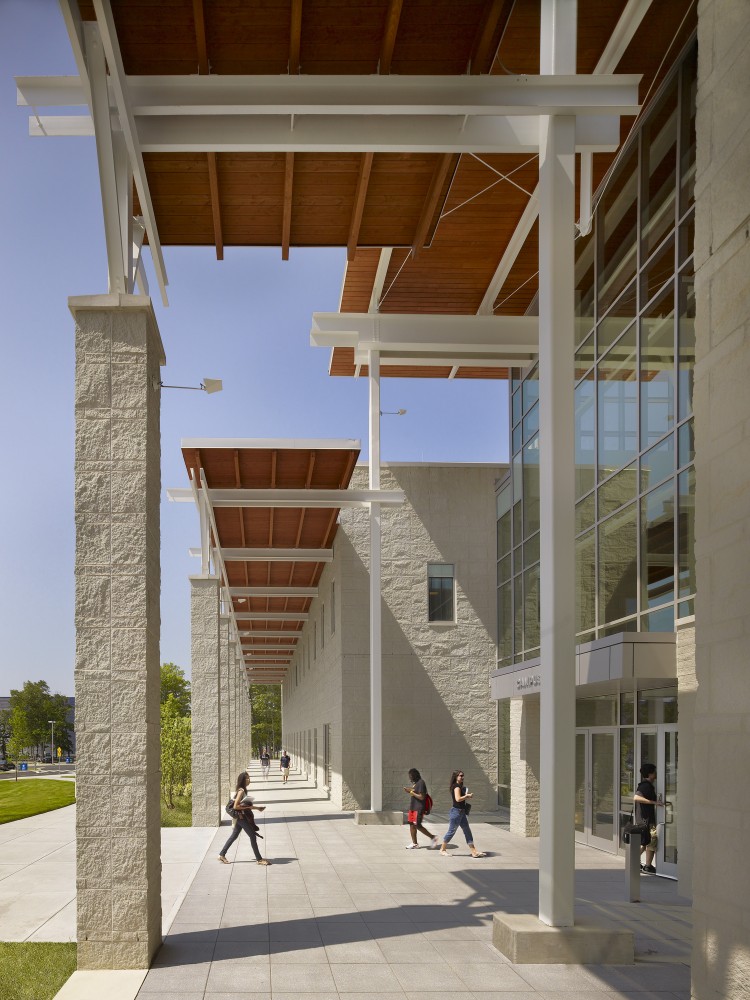 Stockton Campus Center / KSS Architects + VMDO Architects