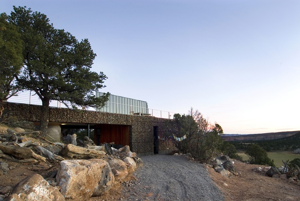 Buddhist Retreat / Imbue Design