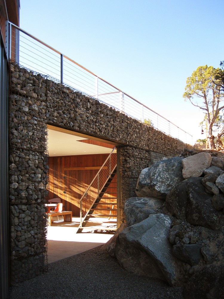 Buddhist Retreat / Imbue Design
