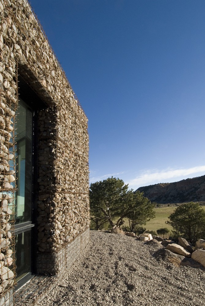 Buddhist Retreat / Imbue Design