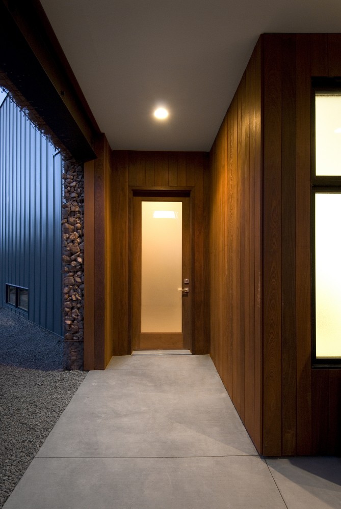 Buddhist Retreat / Imbue Design