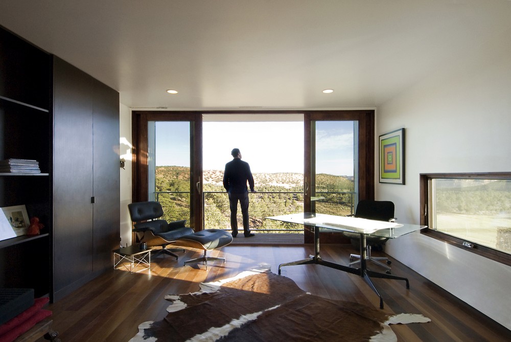 Buddhist Retreat / Imbue Design