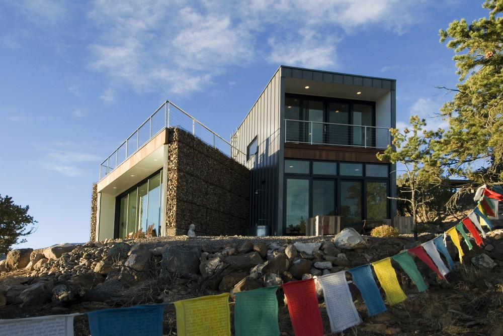 Buddhist Retreat / Imbue Design