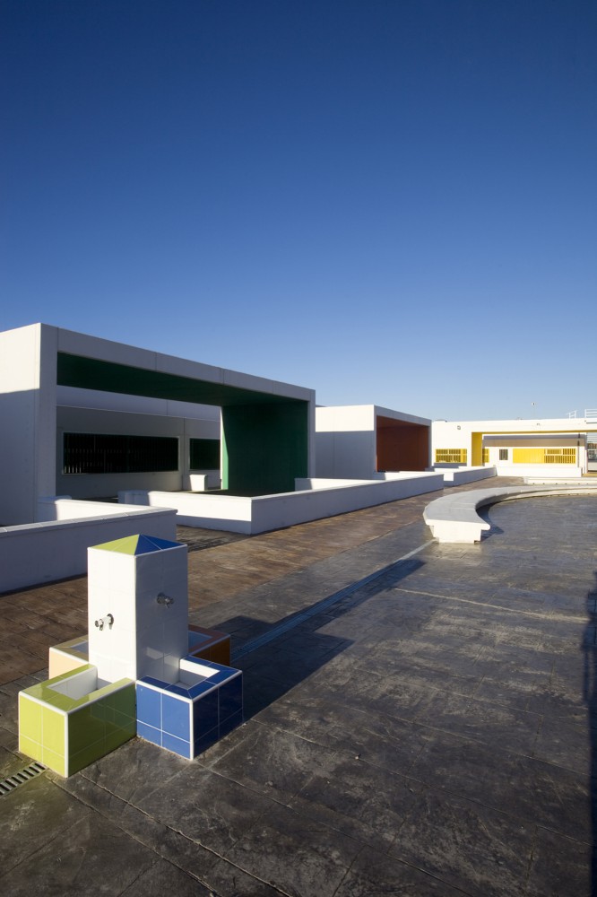 Nursery School in Dos Hermanas / Carmen Sánchez Blanes