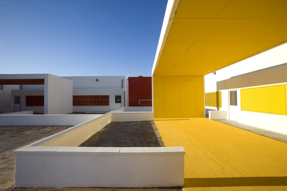 Nursery School in Dos Hermanas / Carmen Sánchez Blanes