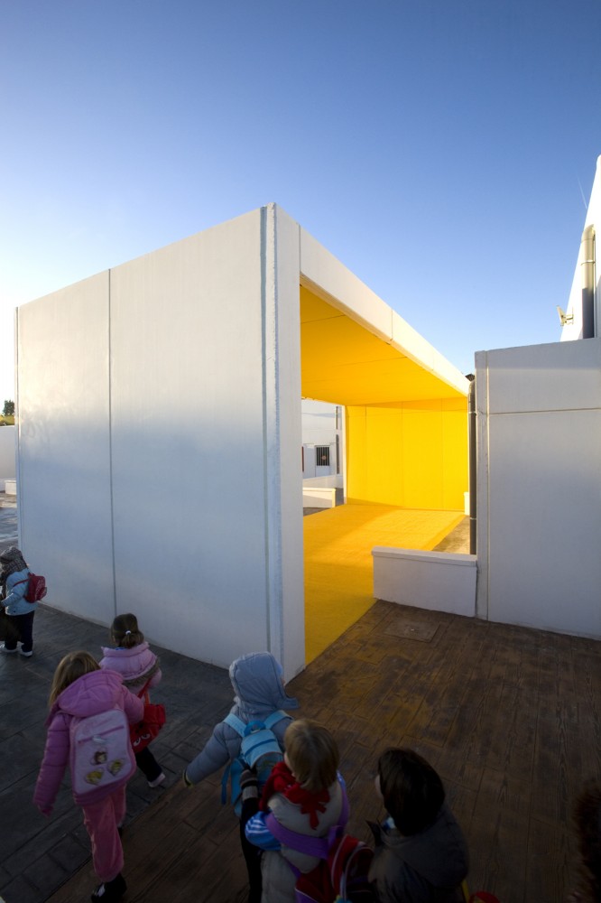 Nursery School in Dos Hermanas / Carmen Sánchez Blanes