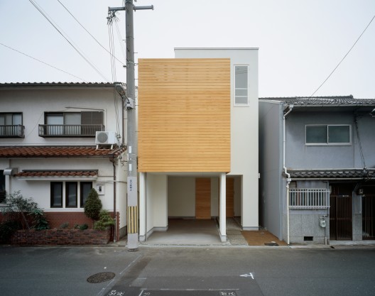 © Takumi Ota