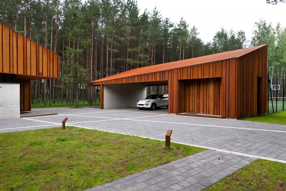 An Autograph Among the Pine Trees / Studija Archispektras