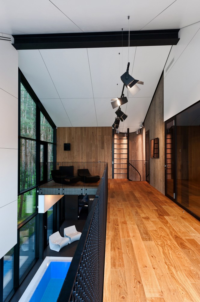 An Autograph Among the Pine Trees / Studija Archispektras