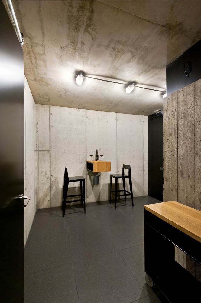 An Autograph Among the Pine Trees / Studija Archispektras