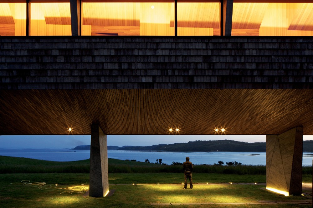 Refugia Hotel / Mobil Arquitectos