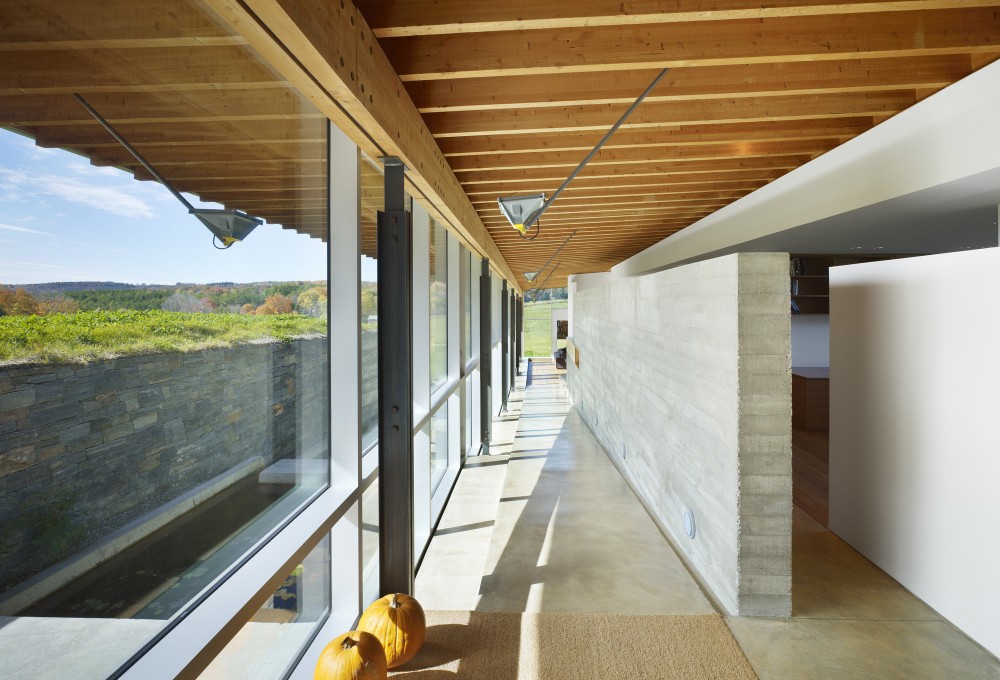Meadow House / Ian MacDonald Architect
