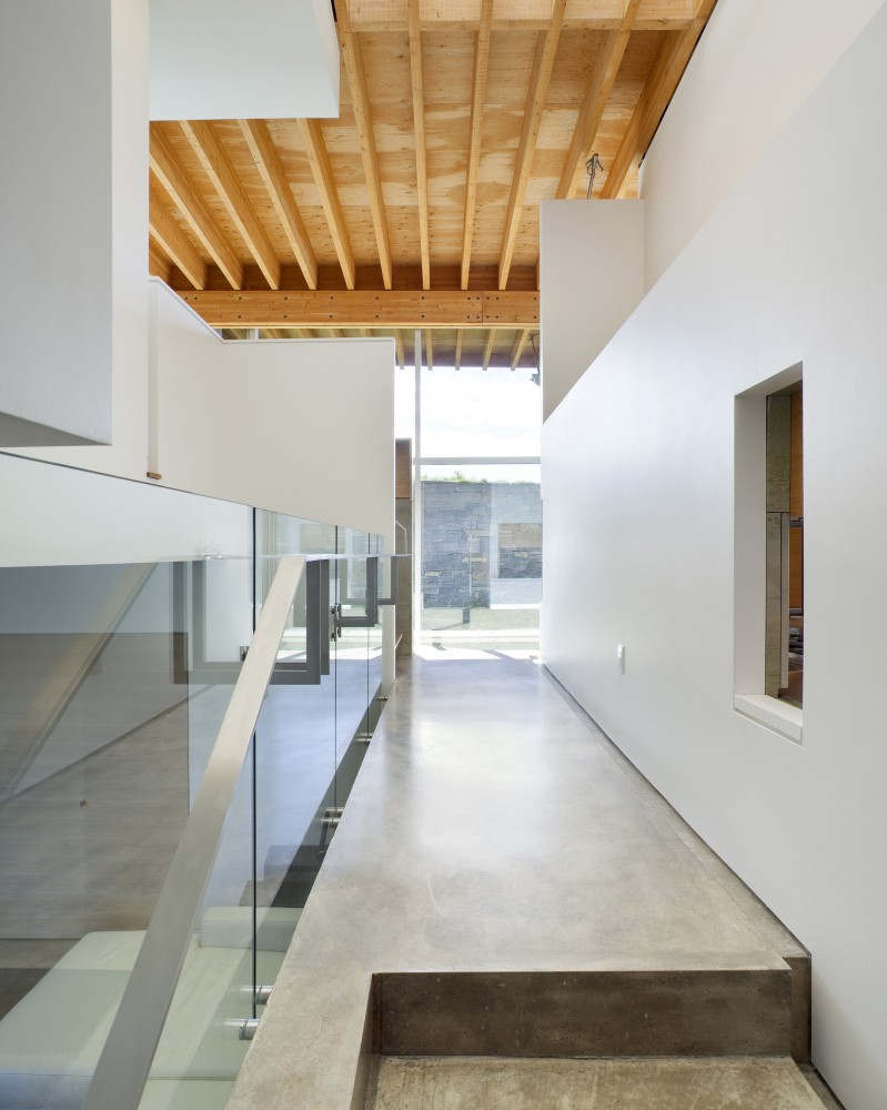 Meadow House / Ian MacDonald Architect