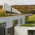 Meadow House / Ian MacDonald Architect © Tom Arban
