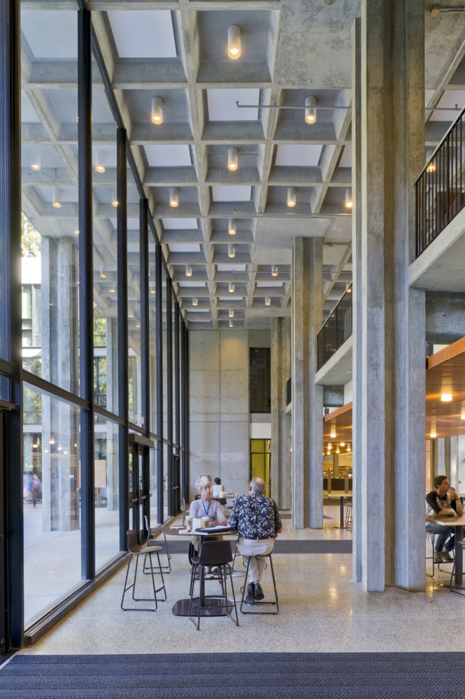 McHenry Library / Boora Architects