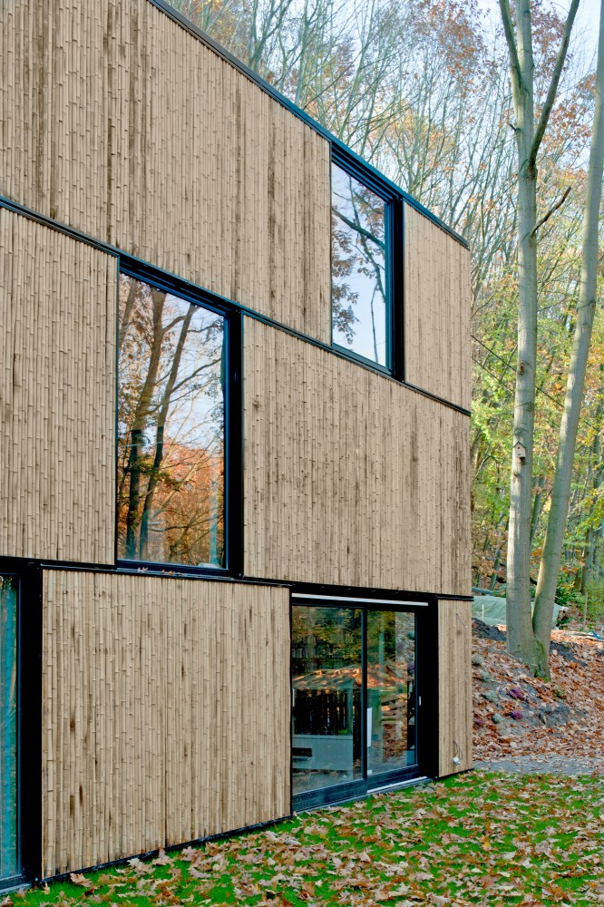 Low Energy Bamboo House / AST 77 Architecten