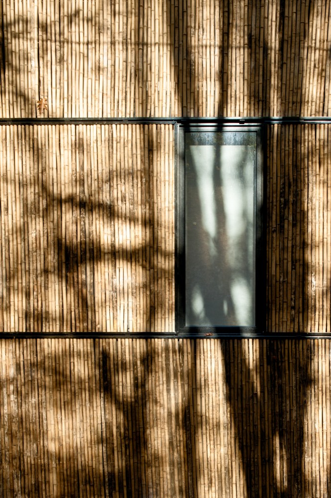 Low Energy Bamboo House / AST 77 Architecten